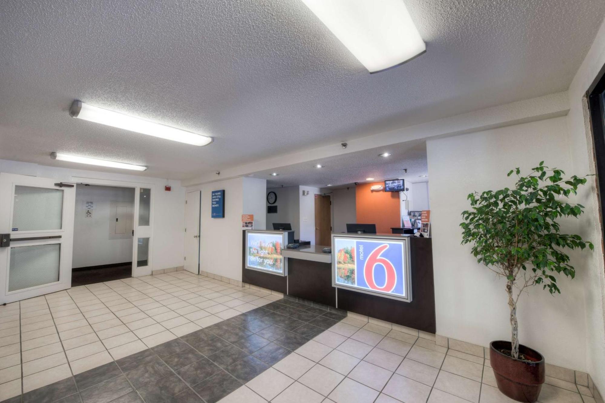 Motel 6-Branford, Ct - New Haven Екстериор снимка